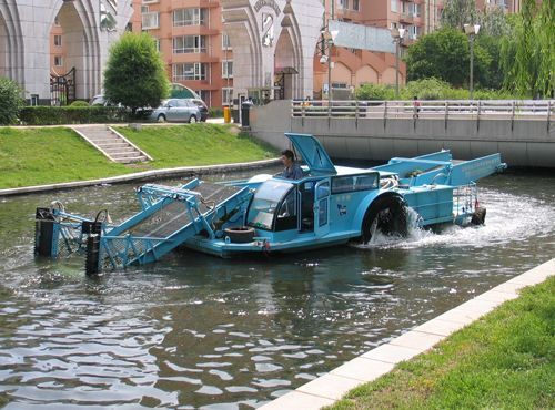 割草(cǎo)船(chuán)